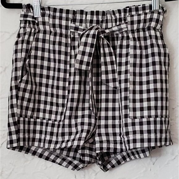 Fashion Nova Gabriella Gingham Shorts - Picture 5 of 7